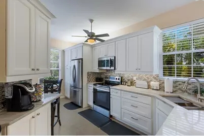 915 SW Barclay Court, Venice, FL 34293 - Photo 7