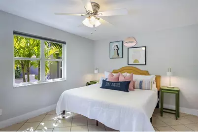 161 Golden Gate Point #1, Sarasota, FL 34236 - Photo 27