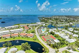 4736 Independence Dr, Bradenton, FL 34210 - Photo 43