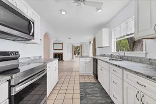 2002 8th St W, Palmetto, FL 34221 - Photo 13