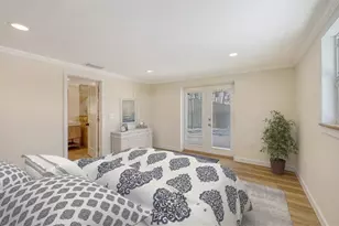 1203 Lyric Ln, Sarasota, FL 34242 - Photo 5