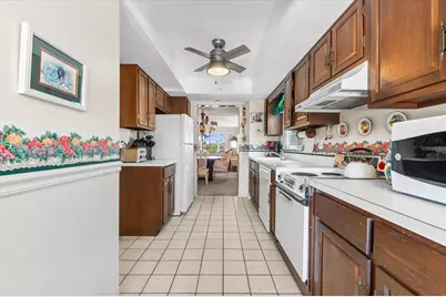 5600 Beach Way Drive #201, Sarasota, FL 34242 - Photo 9