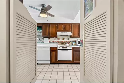 5600 Beach Way Drive #201, Sarasota, FL 34242 - Photo 7