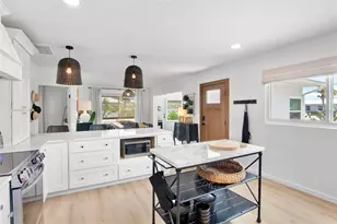 404 Bayshore Rd, Nokomis, FL 34275 - Photo 5