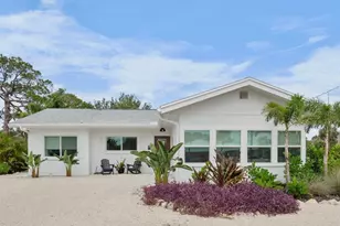 404 Bayshore Rd, Nokomis, FL 34275 - Photo 1