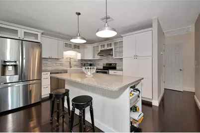 2363 Milford Circle, Sarasota, FL 34239 - Photo 9