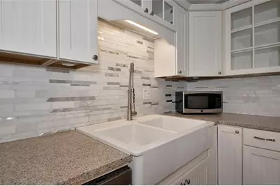 2363 Milford Circle, Sarasota, FL 34239 - Photo 13