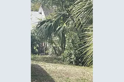 Jungle Way, Sarasota, FL 34243 - Photo 5