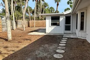 782 Birdsong Ln, Sarasota, FL 34242 - Photo 15