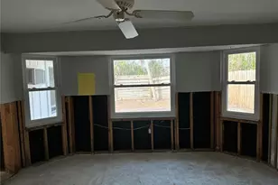 782 Birdsong Ln, Sarasota, FL 34242 - Photo 13