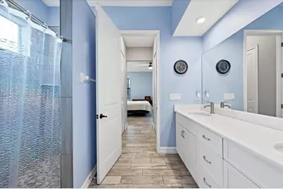 6636 35th Court E, Sarasota, FL 34243 - Photo 23