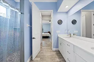 6636 35th Ct E, Sarasota, FL 34243 - Photo 23