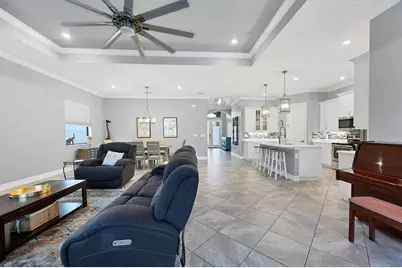 6636 35th Court E, Sarasota, FL 34243 - Photo 13