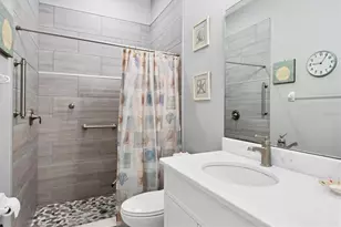 6636 35th Ct E, Sarasota, FL 34243 - Photo 33