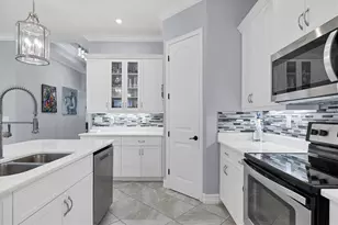 6636 35th Ct E, Sarasota, FL 34243 - Photo 21