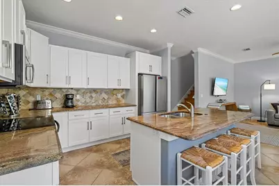 145 50th St, Holmes Beach, FL 34217 - Photo 9