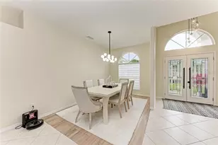 7327 38th Ct E, Sarasota, FL 34243 - Photo 17