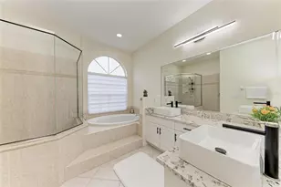 7327 38th Ct E, Sarasota, FL 34243 - Photo 25
