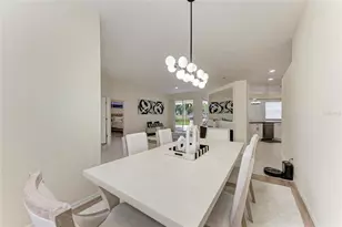 7327 38th Ct E, Sarasota, FL 34243 - Photo 19