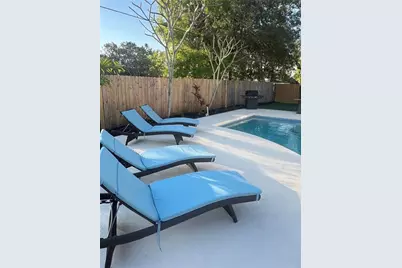 4460 Emerald Ridge Drive, Sarasota, FL 34233 - Photo 7