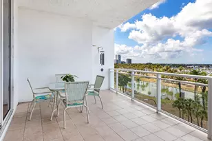 1233 N Gulfstream Ave, Sarasota, FL 34236 - Photo 11