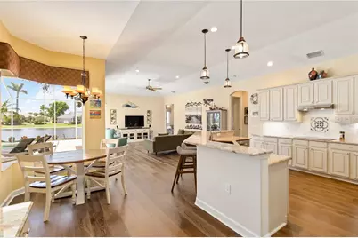 4958 Gardiners Bay Circle, Sarasota, FL 34238 - Photo 9