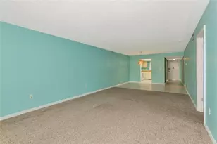 3072 Lake Bayshore Dr, Bradenton, FL 34205 - Photo 13