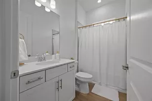 17632 Santorini Ct, Venice, FL 34293 - Photo 23