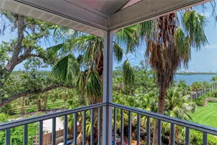 8963 Fishermens Bay Dr, Sarasota, FL 34231 - Photo 7