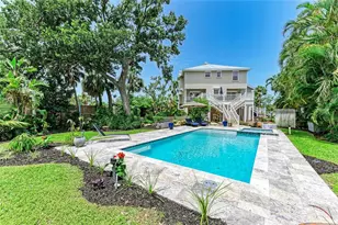 8963 Fishermens Bay Dr, Sarasota, FL 34231 - Photo 81