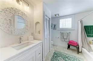 8963 Fishermens Bay Dr, Sarasota, FL 34231 - Photo 37