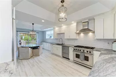 8963 Fishermens Bay Drive, Sarasota, FL 34231 - Photo 35