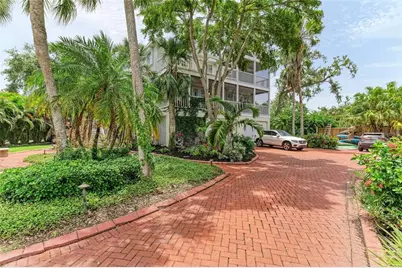 8963 Fishermens Bay Drive, Sarasota, FL 34231 - Photo 3