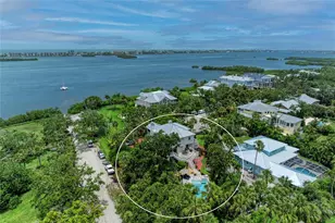 8963 Fishermens Bay Dr, Sarasota, FL 34231 - Photo 9
