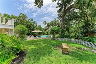 8963 Fishermens Bay Dr, Sarasota, FL 34231 - Photo 83