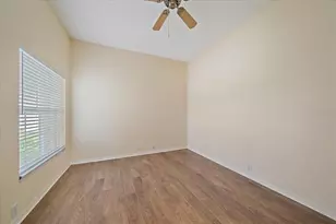 8382 Creekview Ln, Englewood, FL 34224 - Photo 7