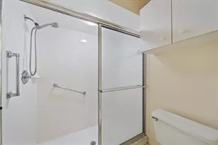 8382 Creekview Ln, Englewood, FL 34224 - Photo 21