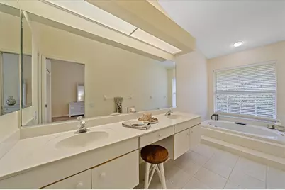 8382 Creekview Lane, Englewood, FL 34224 - Photo 19