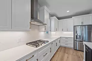 8387 Windbound Ct, Sarasota, FL 34240 - Photo 7