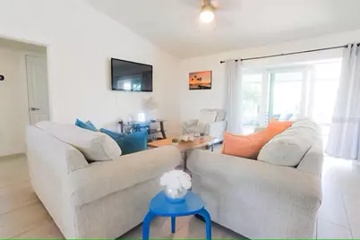 831 Palmetto Drive NE, Port Charlotte, FL 33952 - Photo 9