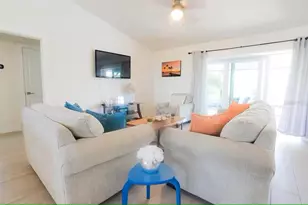 831 Palmetto Dr NE, Port Charlotte, FL 33952 - Photo 9