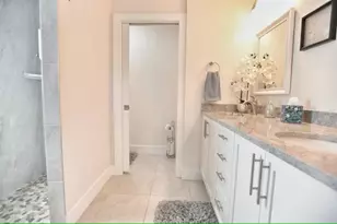 831 Palmetto Dr NE, Port Charlotte, FL 33952 - Photo 13