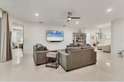 7119 67th Terrace E, Bradenton, FL 34203 - Photo 9