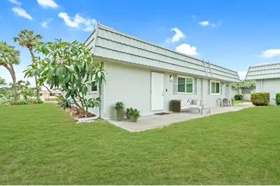 202 Bedford Trail #120, Sun City Center, FL 33573 - Photo 1