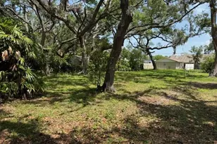 2311 W 52nd Ave Dr, Bradenton, FL 34207 - Photo 17