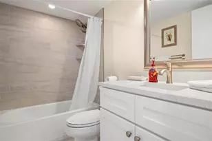 1707 Pelican Cove Rd, Sarasota, FL 34231 - Photo 15