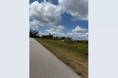 365 Coast Line Boulevard, Punta Gorda, FL 33982 - Photo 5