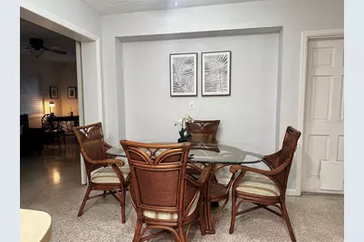 3605 Iroquois Avenue, Sarasota, FL 34234 - Photo 11