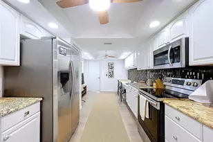 4646 La Jolla Dr, Bradenton, FL 34210 - Photo 31