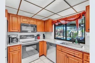 5892 Lincoln Rd, Venice, FL 34293 - Photo 15